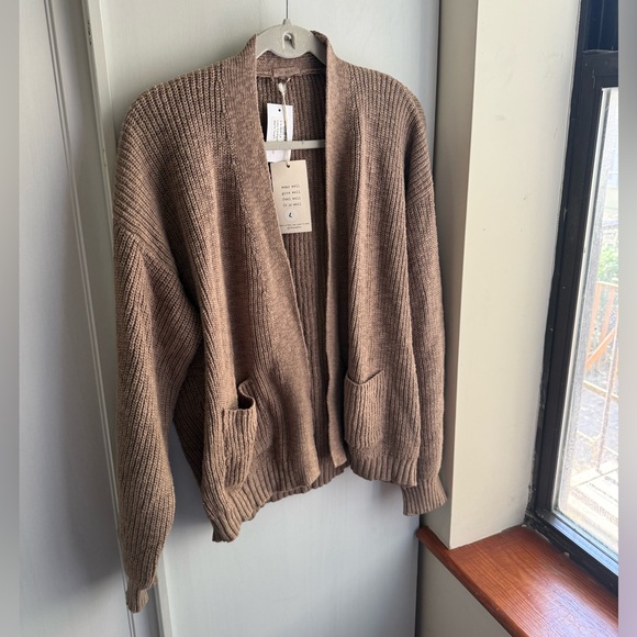 NWT It Is Well L.A. Easy Cardigan in 100% Cotton Warm Taupe Color Size Large - Picture 2 of 7
